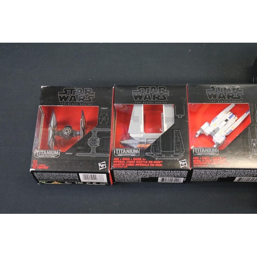 1464 - Star Wars - Nine boxed The Black Series figures & vehicles to include 44 Rey Jedi Training, 23 Capta... 