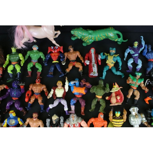 1485 - Masters of the Universe - Around 60 original Mattel Masters Of The Universe He-Man / She-Ra figures ... 