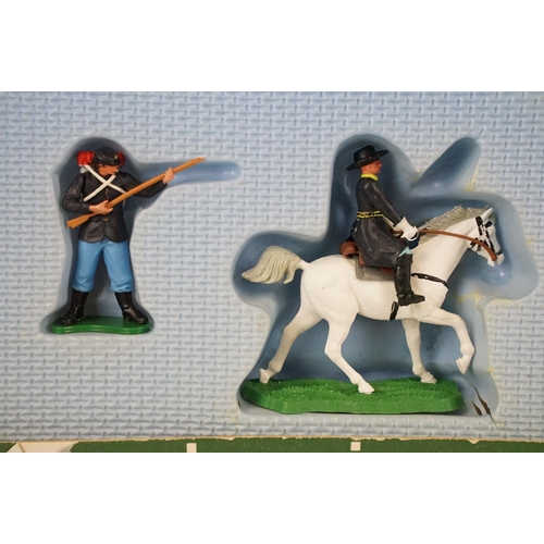 294 - Britains Deetail Federal Models American Civil War No. 7455, all figures in vg condition, box fair w... 