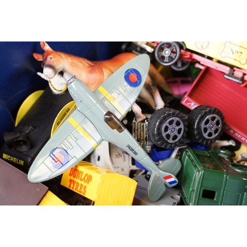 1200A - Collection of over 65 diecast & tinplate models to include Tonka, Matchbox & Corgi, featuring Matchb... 