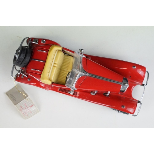 1343 - Franklin Mint The Mercedes 500 K Special Roadster diecast model in red, with certificates and tag, s... 