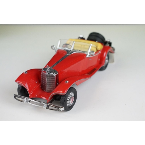 1343 - Franklin Mint The Mercedes 500 K Special Roadster diecast model in red, with certificates and tag, s... 