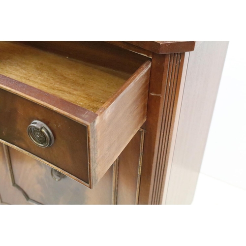 581 - Reproduction Regency Mahogany Side Cabinet with single drawer and cupboard, 51cm wide x 34cm deep x ... 