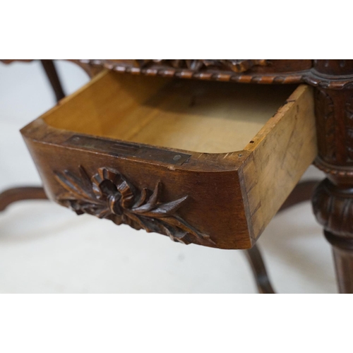 555 - 19th century Mahogany Desk of kidney outline, green leather inset top with fluted carved edge, the f... 