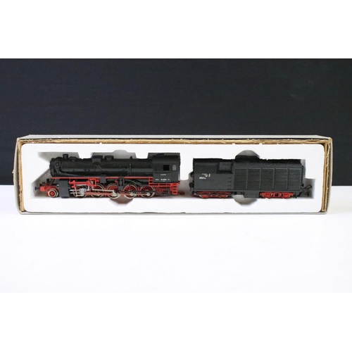 109 - Four Ho gauge locomotives to include a boxed Rivarossi 1224 Indiana Harbour Belt 102, boxed Piko BR5... 