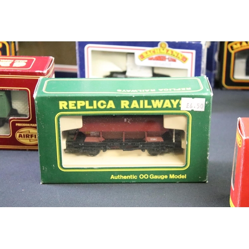 111 - 22 Boxed OO gauge items of rolling stock to include 13 x Palitoy Maibnline, 5 x Bachmann, 2 x Hornby... 