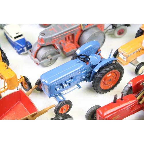 1275 - Around 40 mid 20th C diecast models, mainly farm related examples, features Dinky, Matchbox and Brit... 