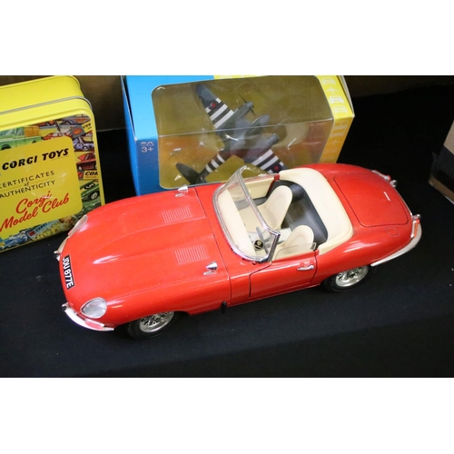 1220 - Collection of around 30 diecast models of varying scales, mostly planes, to include Corgi, Dinky, Un... 