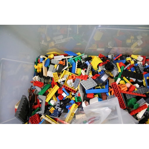 1417 - Lego - Large quantity of Lego bricks and accessories from the 1980s onwards