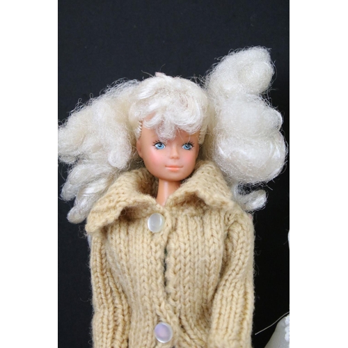 343 - Six fashion dolls to include 4 x Mattel Barbie dolls (featuring 2 x 1970s Barbies), Hasbro Sindy dol... 