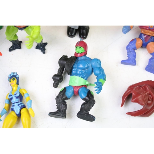 1528 - Masters Of The Universe - Collection of various Masters Of The Universe / MOTU items to include figu... 