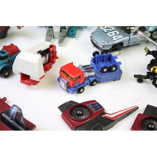 1530 - Collection of various Transformers toys to include 11 x Hasbro Takara G1 Transformers to include Twi... 