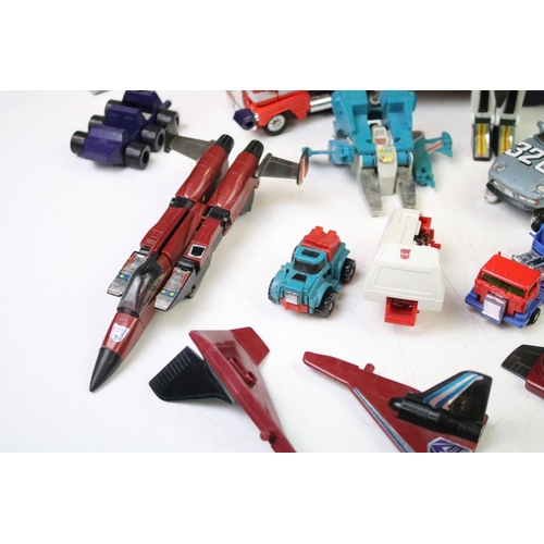 1530 - Collection of various Transformers toys to include 11 x Hasbro Takara G1 Transformers to include Twi... 