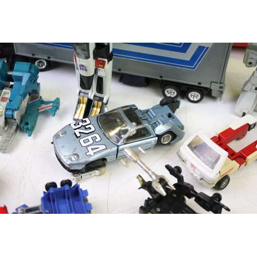 1530 - Collection of various Transformers toys to include 11 x Hasbro Takara G1 Transformers to include Twi... 