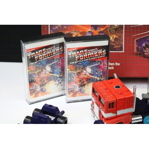 1530 - Collection of various Transformers toys to include 11 x Hasbro Takara G1 Transformers to include Twi... 