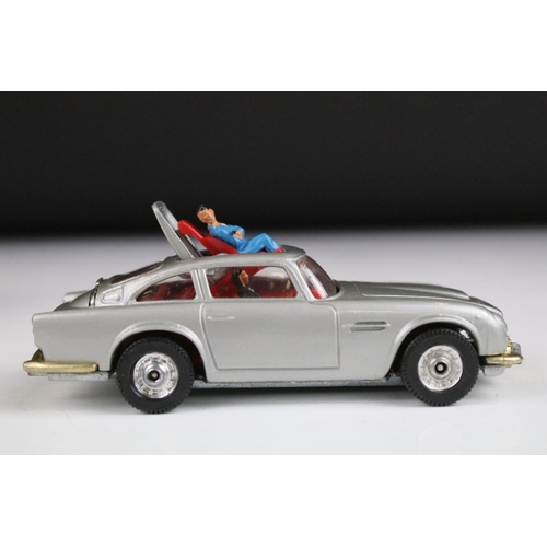 1375 - Boxed Corgi 270 James Bond 007 Aston Martin diecast model, with ejector figure, vg