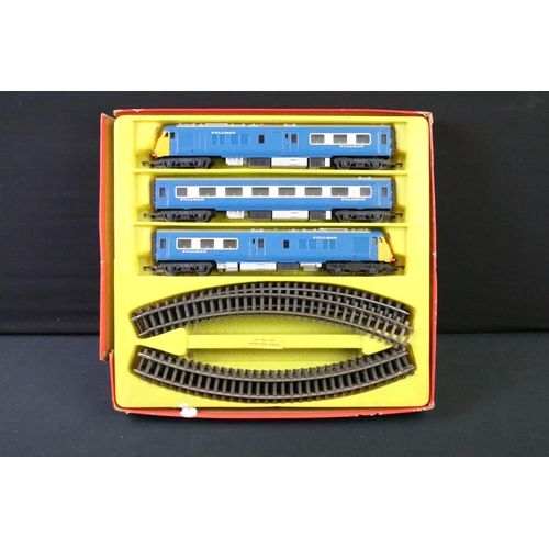 99 - Quantity of OO gauge model railway to include boxed Triang Hornby The Blue Pullman train set, Triang... 