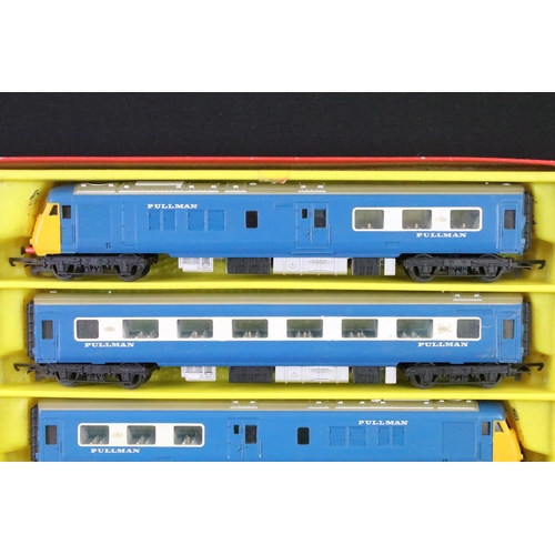 99 - Quantity of OO gauge model railway to include boxed Triang Hornby The Blue Pullman train set, Triang... 