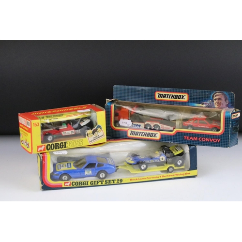 1387 - Three boxed racing car diecast models / sets to include Corgi Gift Set 29 - Duckhams Formula 1 Surte... 