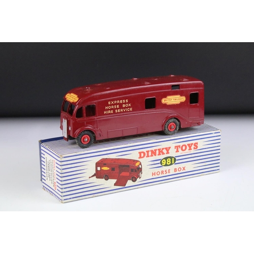 1390 - Boxed Dinky Supertoys 981 Horse Box diecast model, British Railways decals, diecast vg with paint ch... 