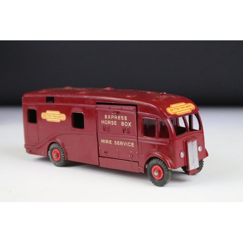 1390 - Boxed Dinky Supertoys 981 Horse Box diecast model, British Railways decals, diecast vg with paint ch... 