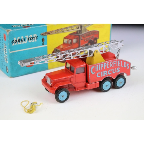 1391 - Two boxed Corgi Major diecast models to include 1127 Simon Snorkel Fire Engine & 1121 Chipperfield C... 