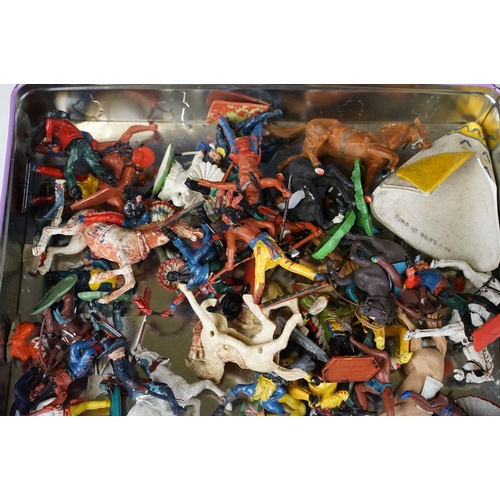 333 - Large collection of play worn plastic & metal figures, mostly soldier figures, to include Britains, ... 