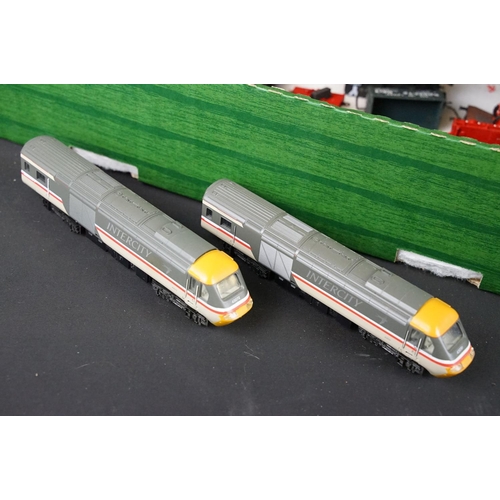 116 - Collection of OO gauge model railway to include Hornby Intercity car and stock set and 36 x items of... 