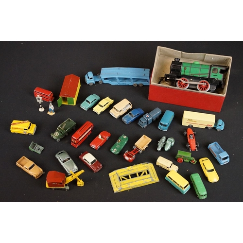 1320 - Around 28 play worn Matchbox Lesney 75 Series diecast models to include 42 Evening News Van, Car Tra... 