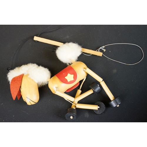 352 - Mixed toys to include two boxed Pelham Puppets (Ostrich & Native American), Pelham Minipup puppet, T... 