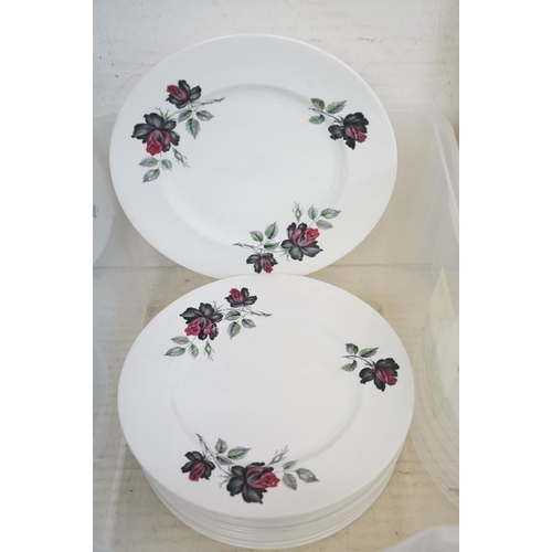 47 - Royal Albert 'Masquerade' pattern dinner service to include 19 dinner plates, 3 serving dishes, 4 si... 