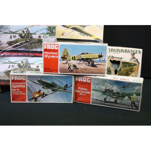 191 - 20 Boxed / bagged plastic model kits, mostly 1/72 scale, to include ESCI (no.s 8047 Russian Tank, 80... 