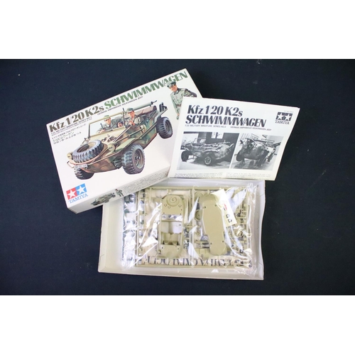 191 - 20 Boxed / bagged plastic model kits, mostly 1/72 scale, to include ESCI (no.s 8047 Russian Tank, 80... 