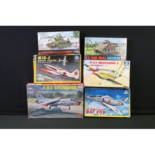 191 - 20 Boxed / bagged plastic model kits, mostly 1/72 scale, to include ESCI (no.s 8047 Russian Tank, 80... 