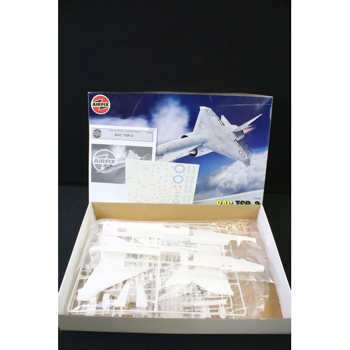 199 - Collection of four boxed Airfix plastic model kits to include 2 x 1/48 scale models featuring AA1100... 