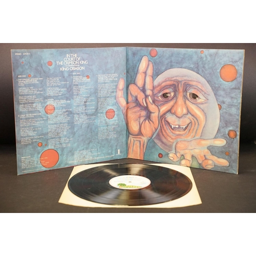 190 - Vinyl - 4 King Crimson albums to include: In The Court Of The Crimson King (An Observation By King C... 