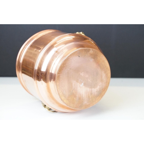 122 - Copper Circular Planter / Jardiniere with brass lion mask ring handles, 16cm high