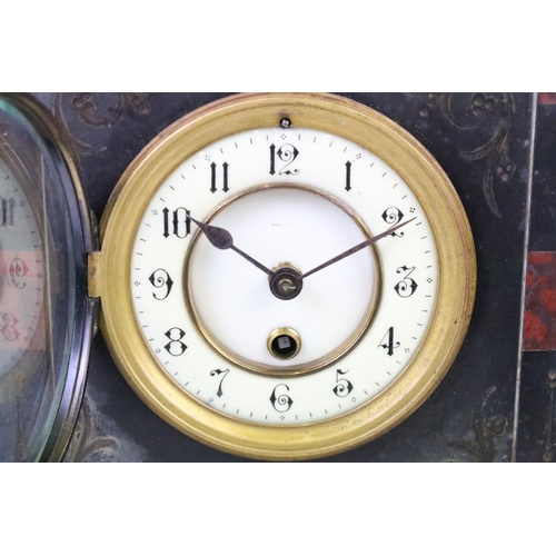 135 - 19th Century Victorian late mantle clock having a round face with arabic numerals to the chapter rin... 