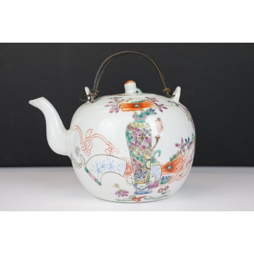 21 - Collection of 18th & 19th Century Chinese ceramics, 7 pieces, to include two Famille Rose teapots, f... 