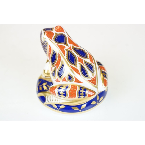 57 - Moorcroft Pottery 'Magnolia' pattern cream ground baluster vase (approx 14cm high), plus a Royal Cro... 