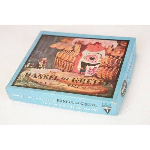 60 - Boxed Wade 'Snippets' Hansel and Gretel three-part set, circa 1930's; plus 2 x boxed Wade 'The Hat B... 