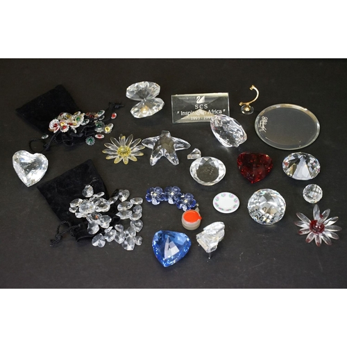 63 - Collection of Swarovski crystal ornaments, to include SCS examples, featuring Marguerite Daisy renew... 