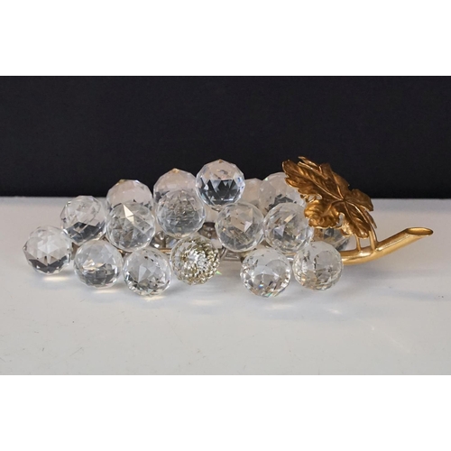 65 - Group of Swarovski Crystal ornaments to include SCS examples, featuring Pineapple (approx 10.5cm hig... 