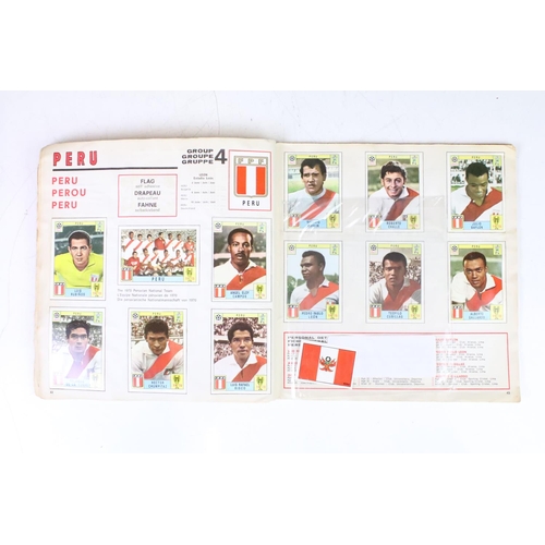 420 - A Panini Mexico Wolrd Cup 1970 sticker album, near complete with some not stuck to album pages.