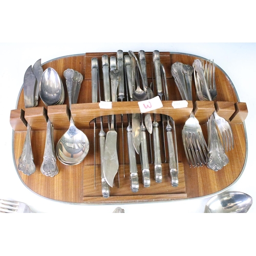 292 - A collection of Ashberry silver plated cutlery on fitted tray