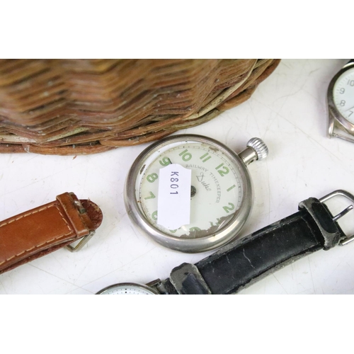 298 - A small collection of wristwatches to include Timex, Sekonda and Rotary examples contained within a ... 