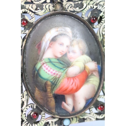 186 - 19th / Early 20th century Miniature Oval Ceramic Plaque painted with an image of a Mother and Child ... 