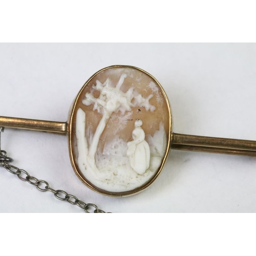 262 - 9CT yellow gold cameo bar brooch