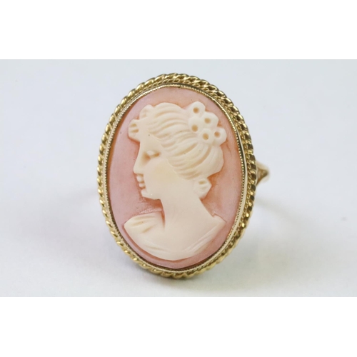 228 - 9CT yellow gold cameo ring