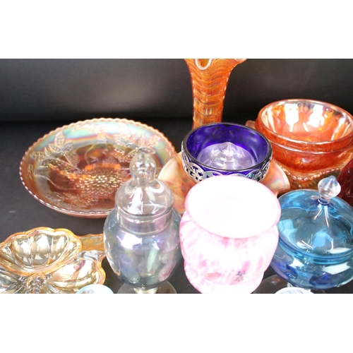 91 - Collection of assorted 20th Century glass to include assorted Caithness vases (unmarked), carnival g... 